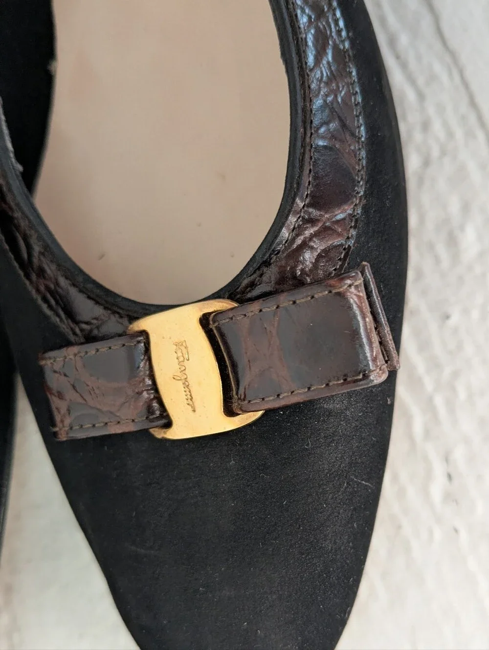 Salvatore Ferragamo Vintage Vara Flats 7 AA Black Suede Crocodile Trim Leather